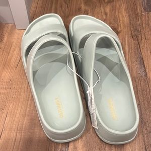 Old Navy Sandals